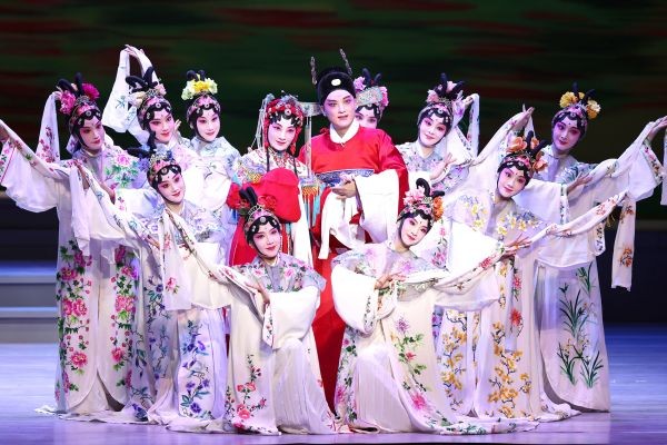 Opera Traditions: From Beijing Opera to Kunqu