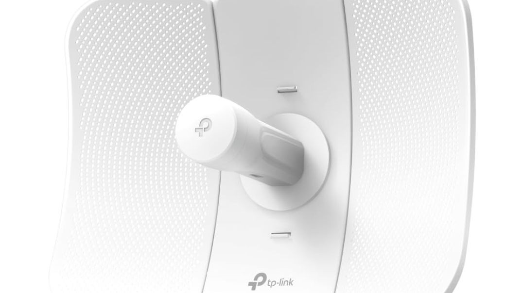 TP-Link CPE610 High Power Outdoor CPE/Access Point, 5GHz 300Mbps, 802.11N/A, Dual-Polarized 23dBi Directional Antenna, Passive POE,White